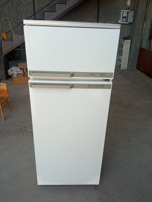 Продам холодильник