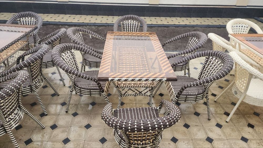 Toqima stol sutullar