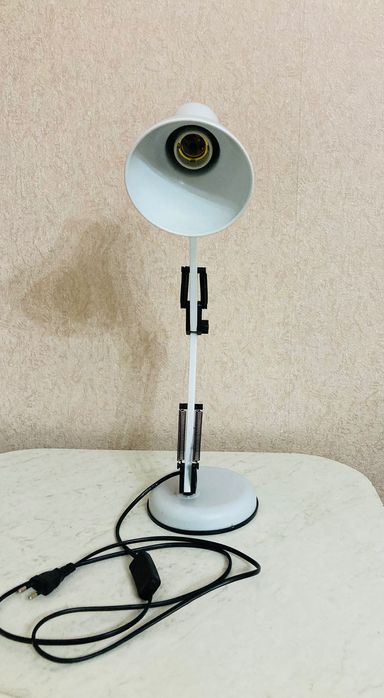 Лампа  настольная