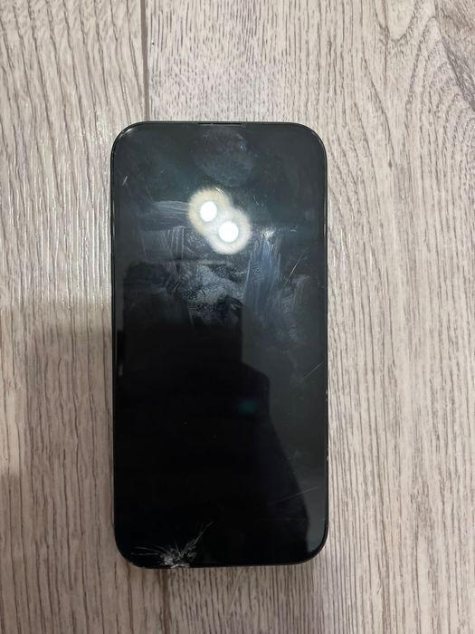 Продам iphone 16 128gb 90%