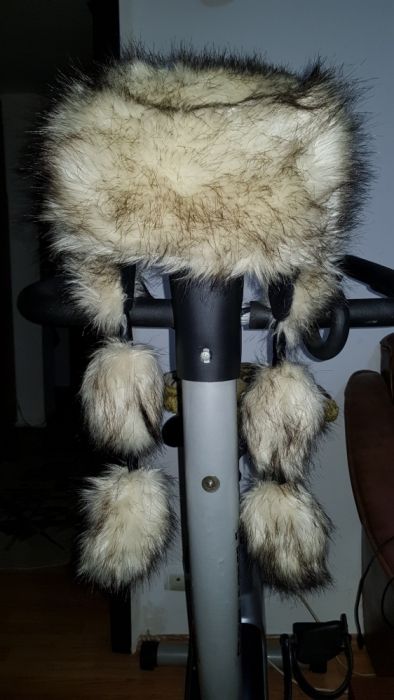 Caciula iarna blana sintetica