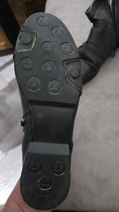 Мужские сапоги 42 размера