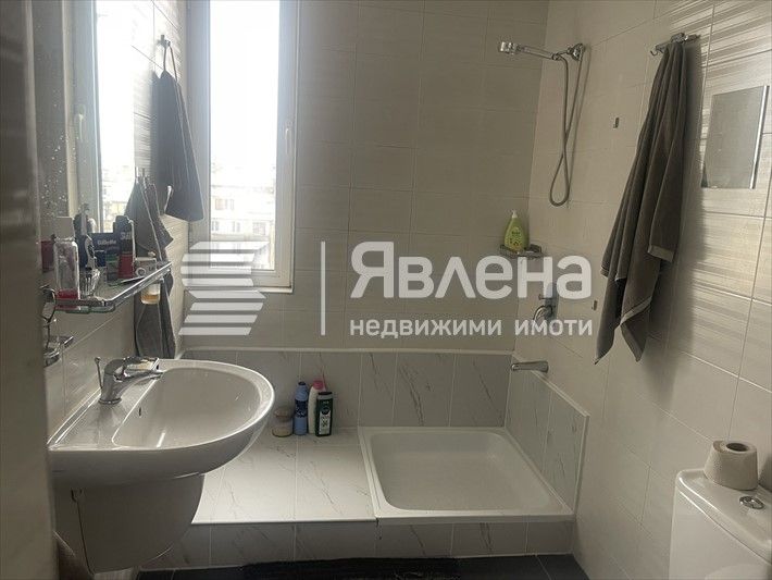 Дава се под наем Двустаен апартамент в София, Център - 81 кв.м за 800 € - Снимка #4