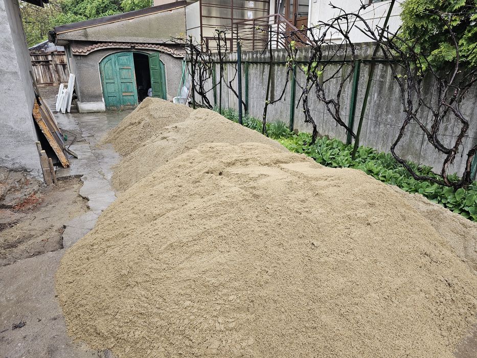 Nisip balastru mărgăritar sort concasat  Ilfov București sector 1 2 3