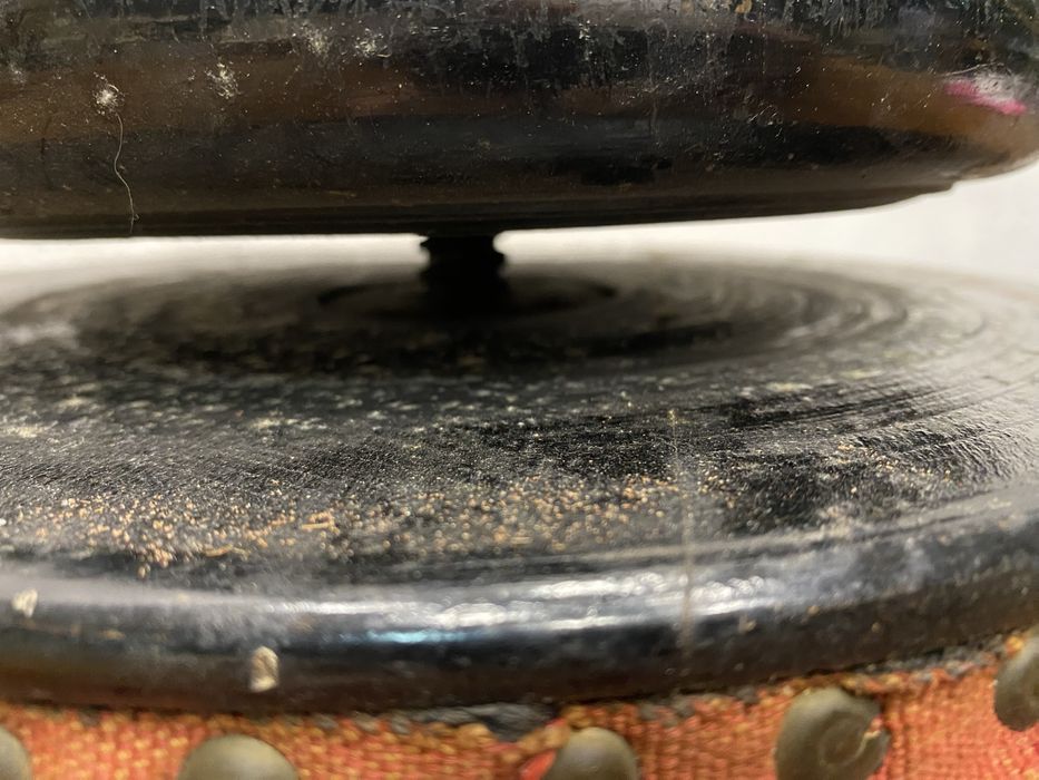 Стара френска табуретка на винт стом на винт