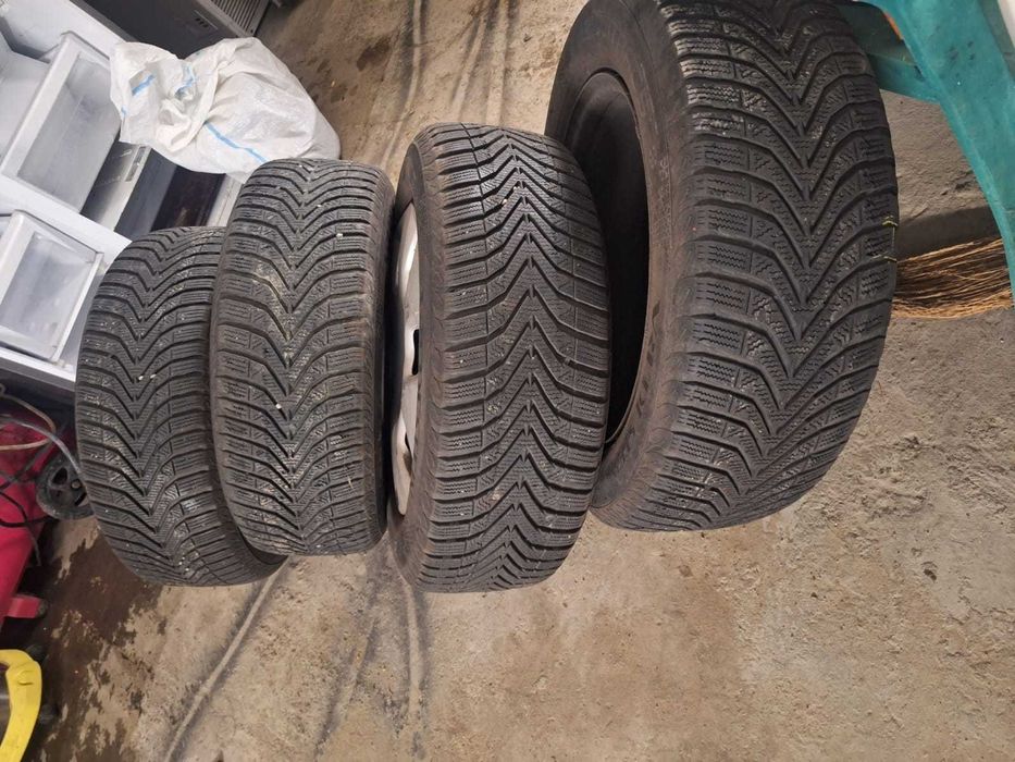 Roti Opelcu anvelope de iarna si capace originale 205 60 16