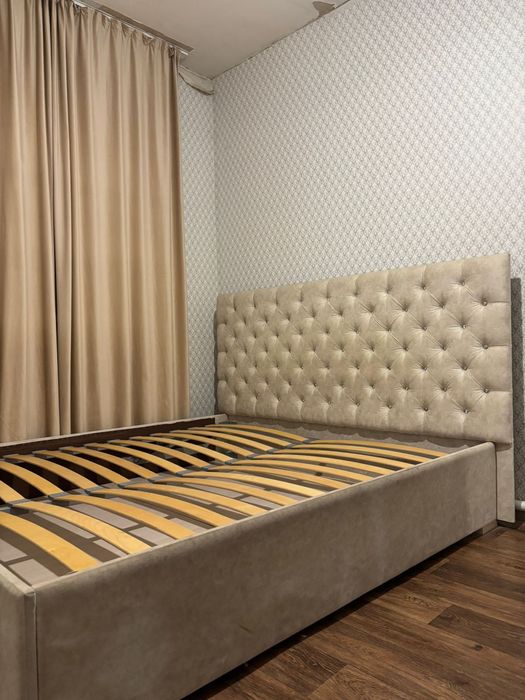 Спальня кровать в отличном состоянии