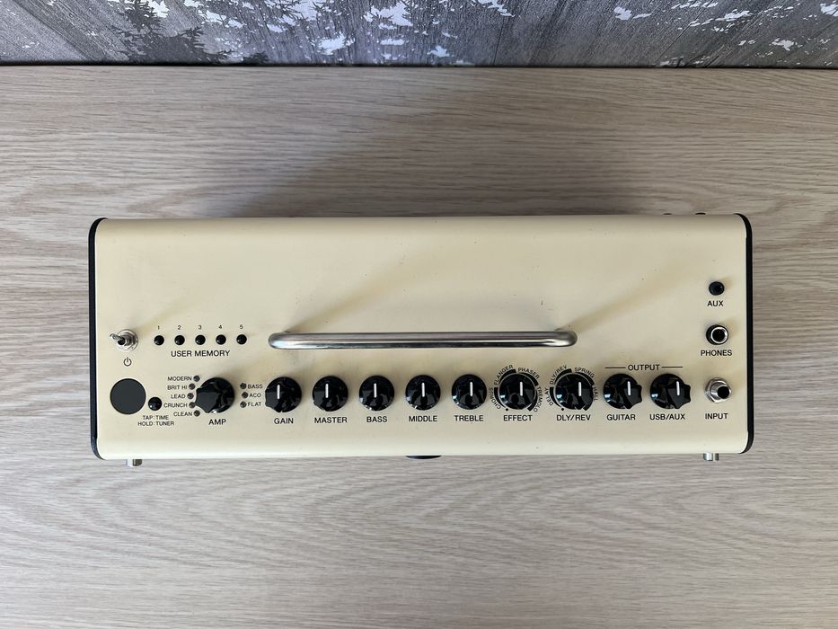 Китарен усилвател Yamaha THR10