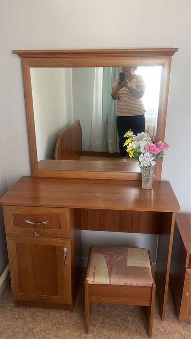 Спальный гарнитур