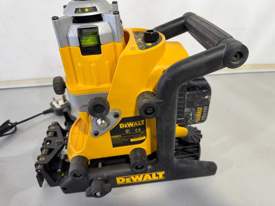 Лазер - Dewalt DW073 9.6 V - 18 V