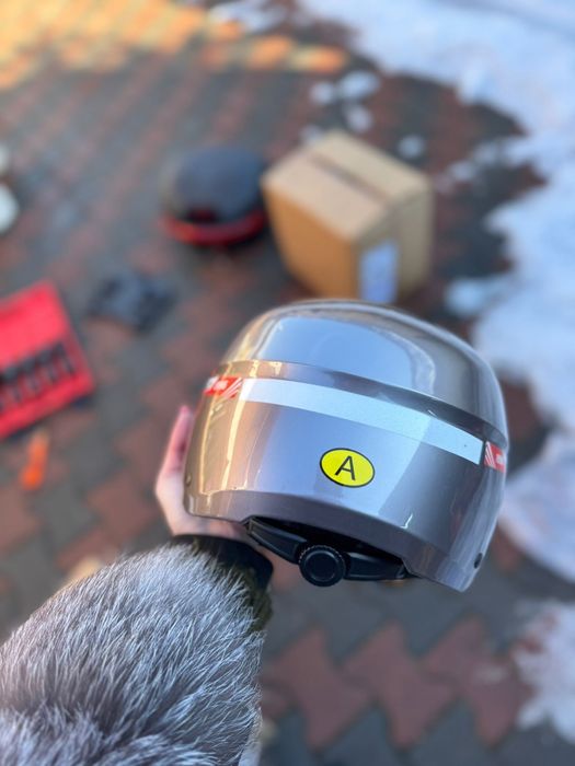 Casca protectie cu viziera fumurie