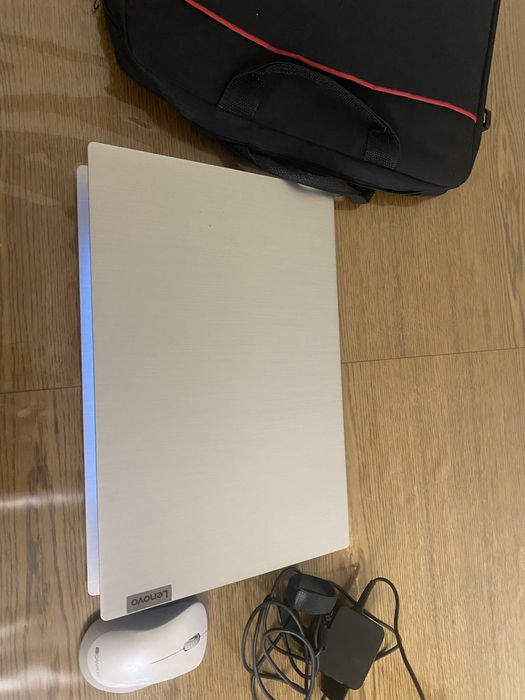 Продам ноутбук Lenovo