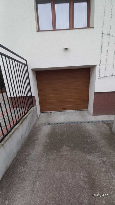 Usa garaj sectionala automata H2050/L 2500