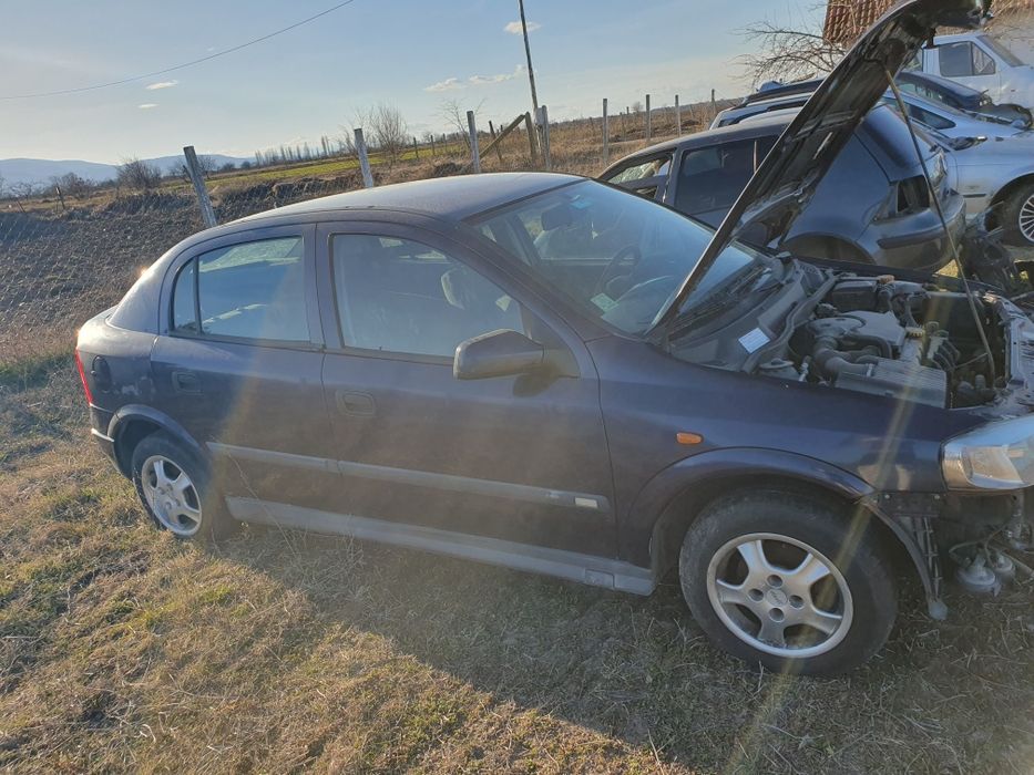 Opel Astra 1.6 на части