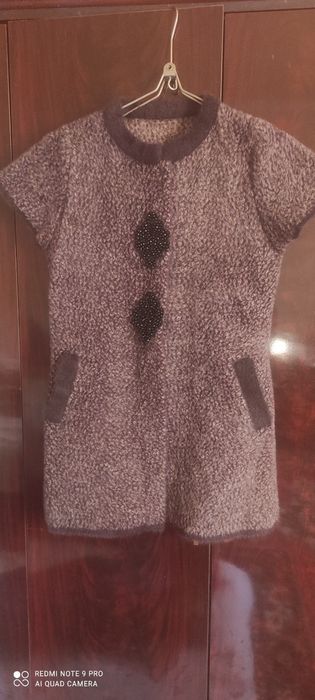 Аёллар ва кизлар учун камзил.