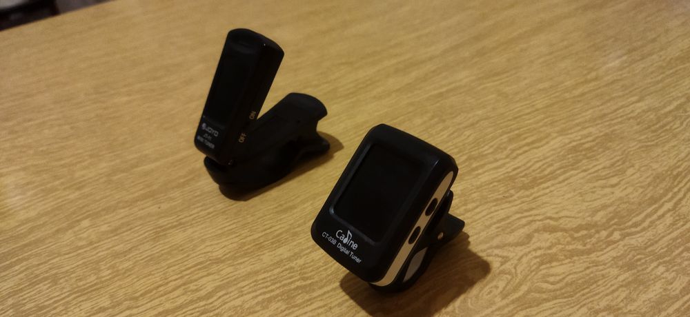 Тюнер гитарный joyo.