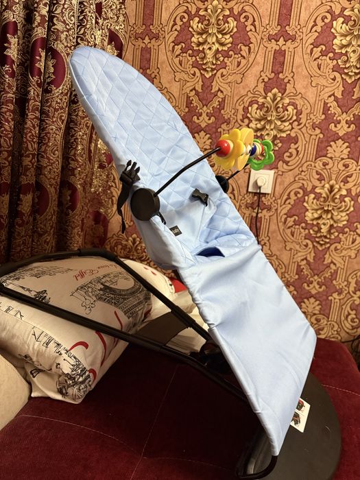 Продается шезлонг