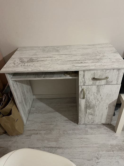 Гардероб, скрин и бюро