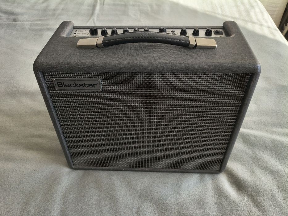 Усилвател за китара BLACKSTAR silverline