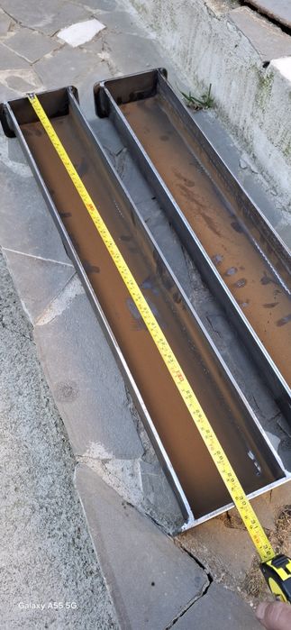 Troace porci , hranitori păsări sau câini , lungime  760mm cu 120 gros