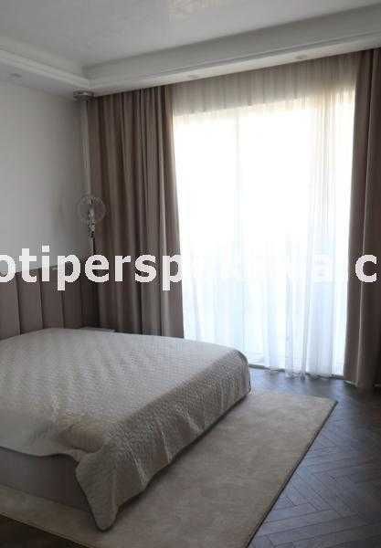 Продава се Къща в Пловдив, Остромила - 301 кв.м за 1313 €/кв.м - Снимка #9