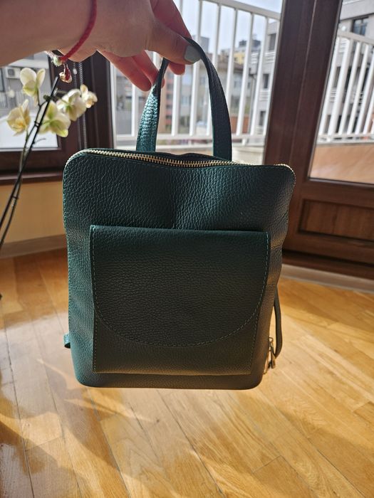 Чанта раница в зелено