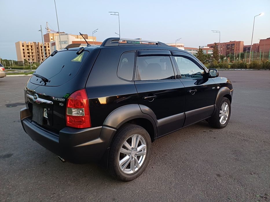 Продам автомобиль Хендай туксон  2007 г.
