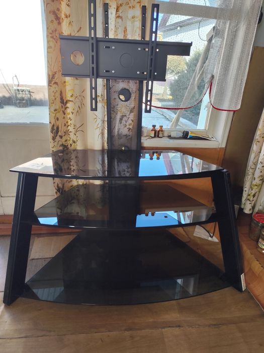 Подставка для телевизора