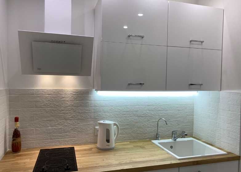 Дава се под наем Двустаен апартамент в Пловдив, Център - 60 кв.м за 306 € - Снимка #1