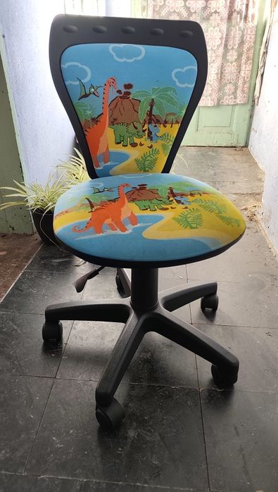 Scaun de birou pentru copii, rotativ, pe roti