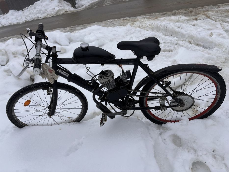 Vand bicicleta cu motor 80cc sau schimb cu cros pretul este negociabil