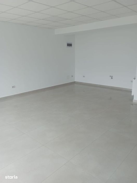 Spațiu comercial | de vânzare/inchiriere| 38mp| parter| 88000E|