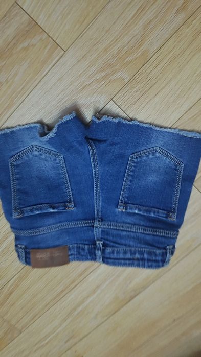 Pantaloni scurti Zara pentru 6 ani(116 cm)