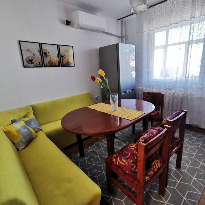 Собственик продава 4-стаен апартамент в град Плевен, 9ти квартал