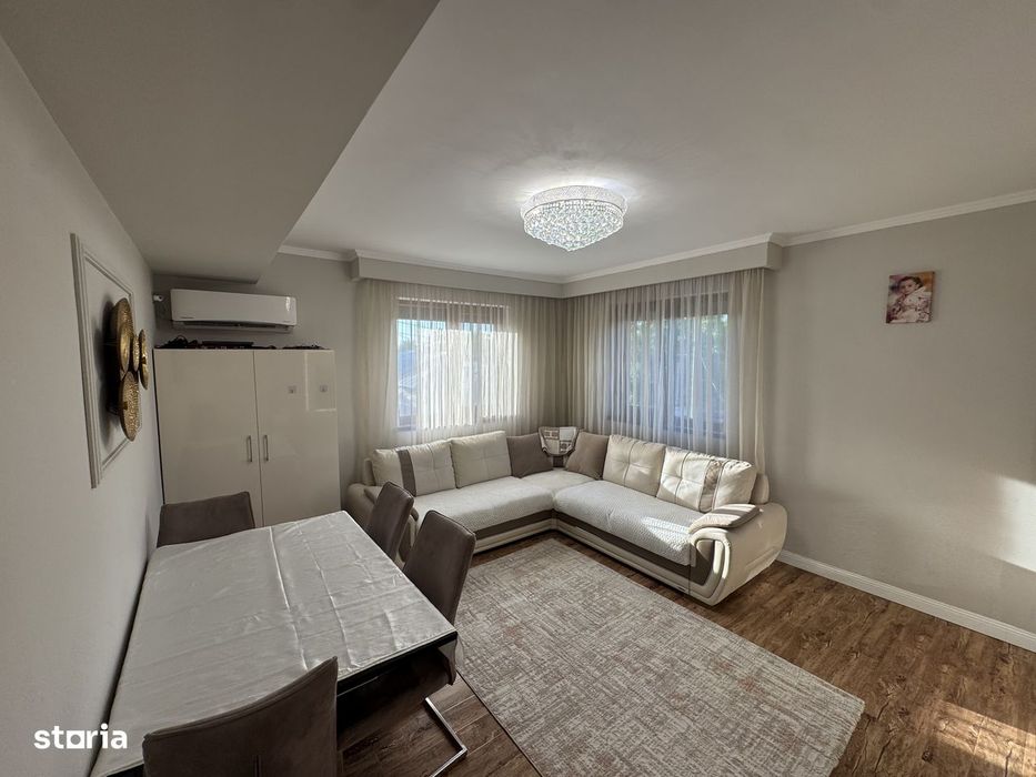 Apartament două camere mobilat/ utilat / parcare/et 1/ metrou/s1