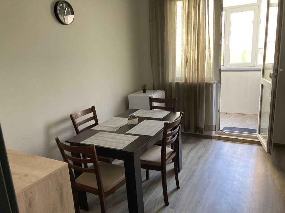 Дава се под наем Тристаен апартамент в Варна, Автогара - 77 кв.м за 510 € - Снимка #4