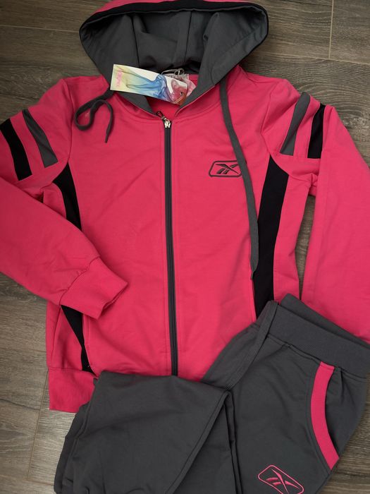 Спортвный костюм