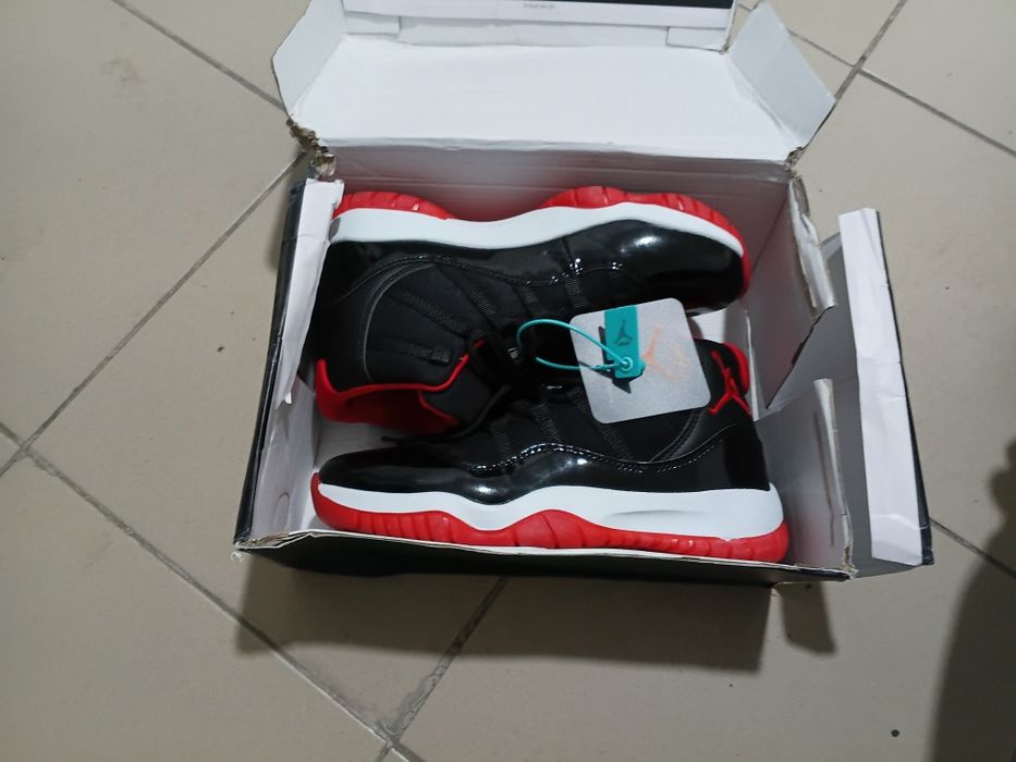 11jordan темна сини