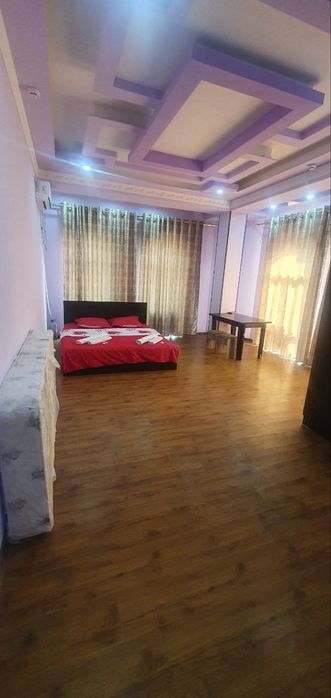 Продаётся отдельно стоящий здания  Арча коча вдоль центральной дороги