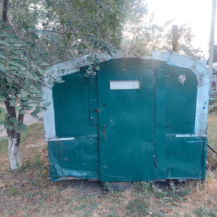 Будка для поле и сада