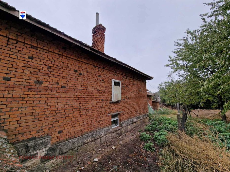 Селска къща за продажба в с. Борисово