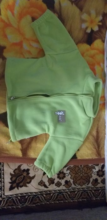 Продам кофту на флисе.