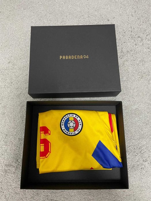 Tricou Generatia de Aur / Pasadena 94 / nr. 6 Gica Popescu cu autograf