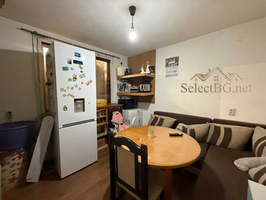 Продава се Къща в Велико Търново, Варуша - 250 кв.м за 1680 €/кв.м - Снимка #4