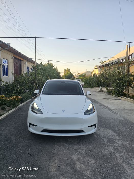 Tesla Model Y 2024/02