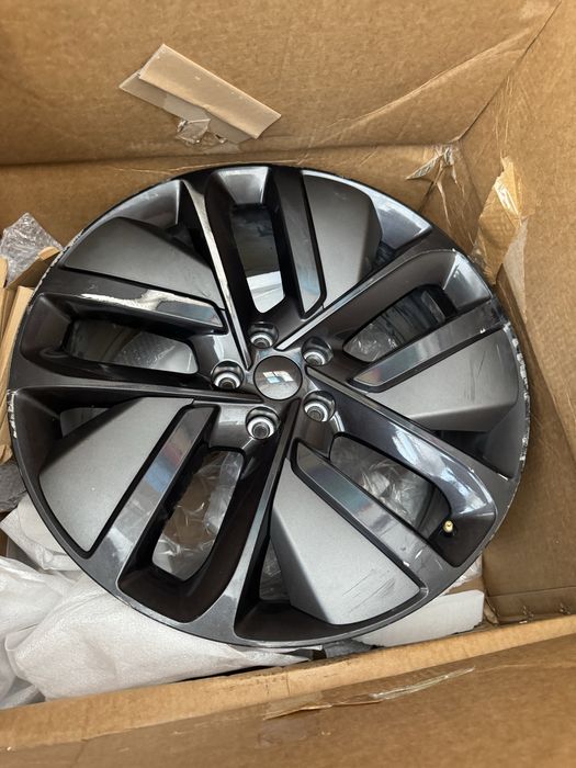 Продам диски от Li Lixiang L9 21R