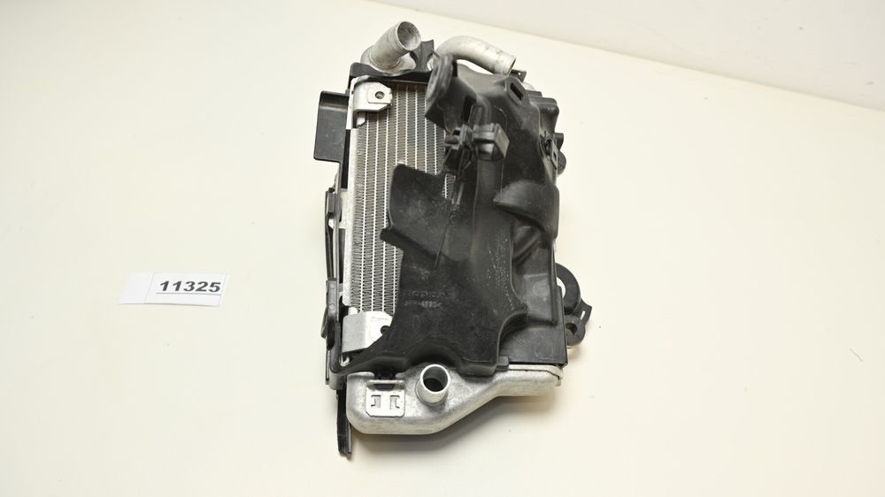 Radiator Apa Stanga Cu Grila Si Plastic Spate Honda CRF 1000 Africa