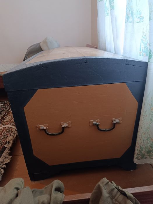 Продам сундук в хорошем состоянии