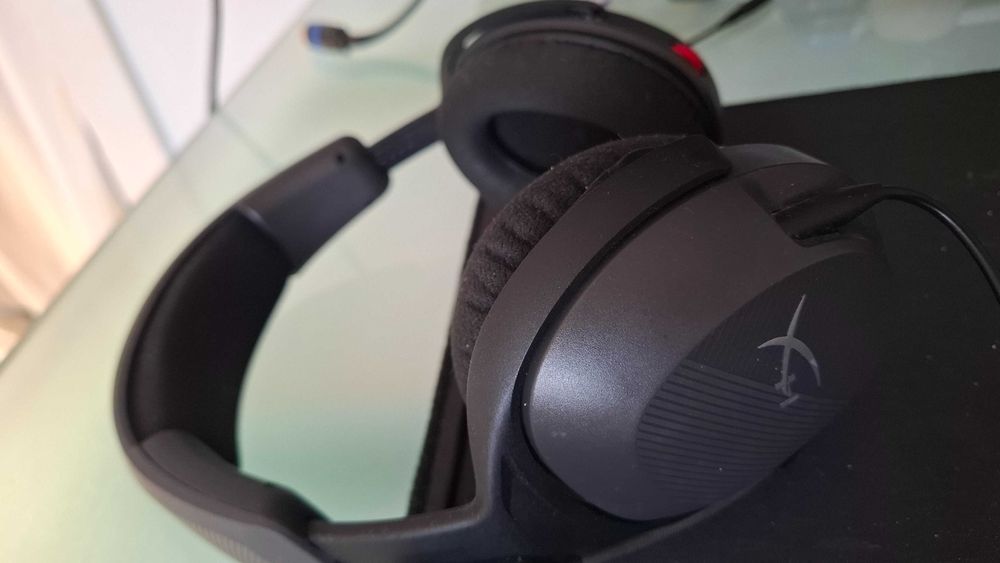 Gaming-Setup + 3 Monitore + Logitech Z906 5.1