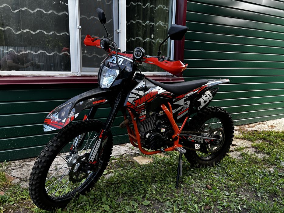 Мотоцикл эндуро Zuumav CB250